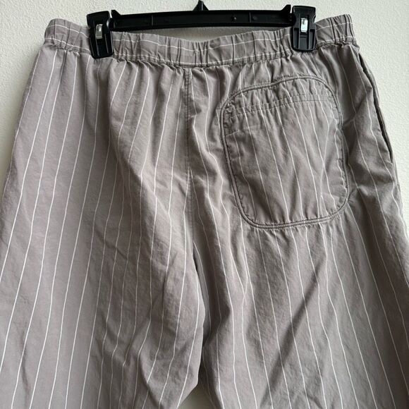 COS Pull On Gray Straight Leg Ankle Pants Lightweight Stretch Size Medium - Picture 5 of 11